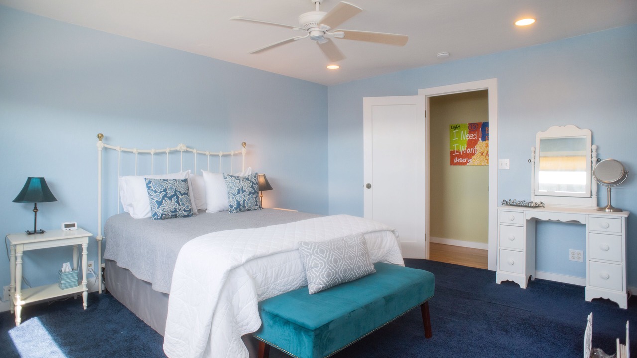 Photo of Bedroom in Glen Ellen
