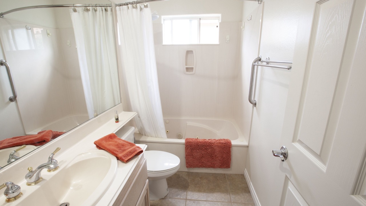 Photo of Bathroom in Indio