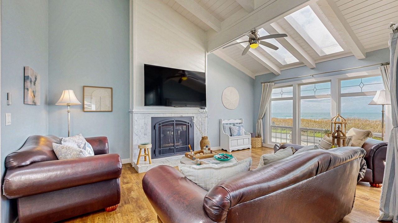 Photo of Livingroom in Fort Bragg