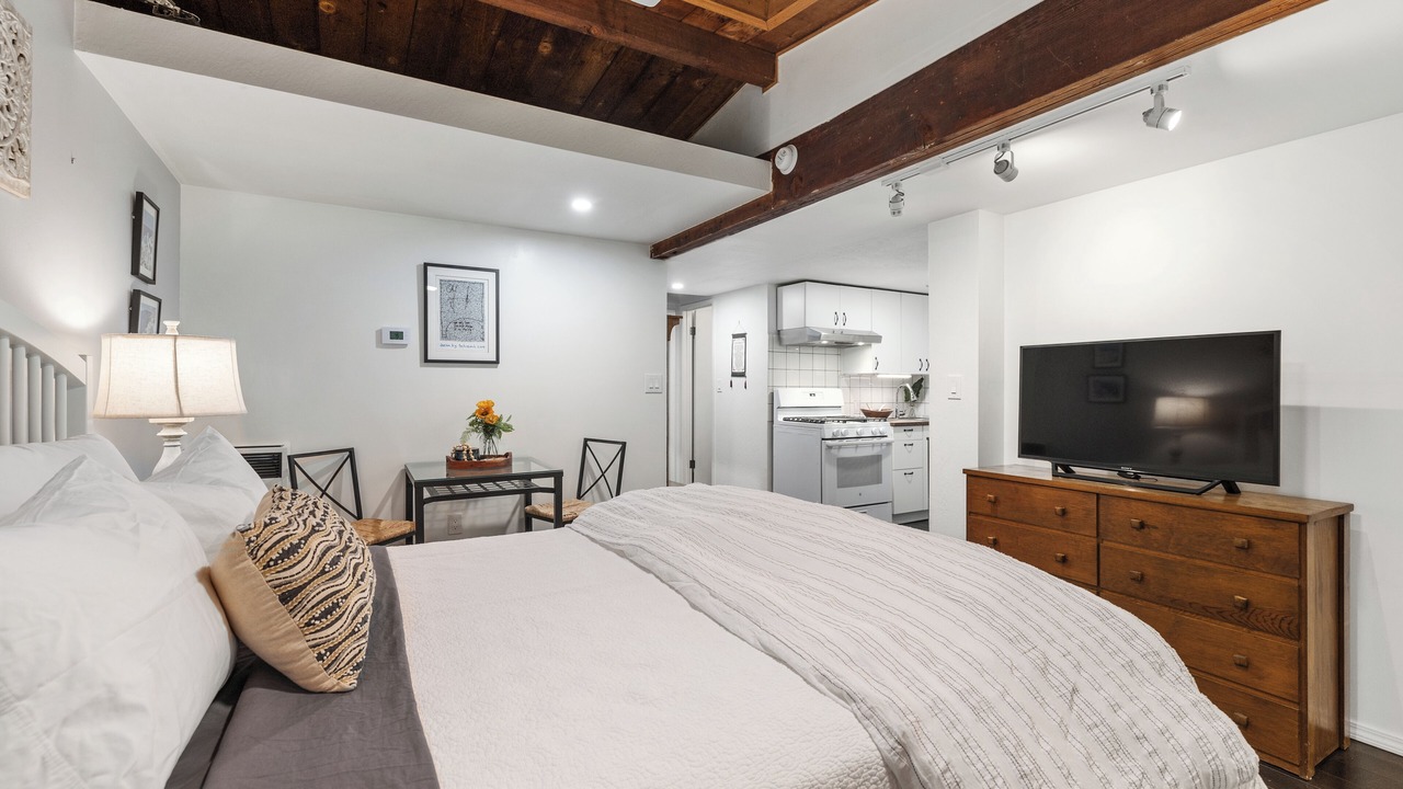 Photo of Bedroom in Pinole