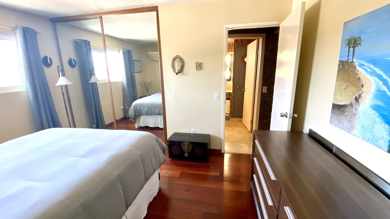 Photo of Bedroom in Ocean Beach
