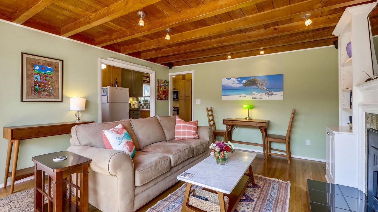 Photo of Livingroom in Sunset Cliffs