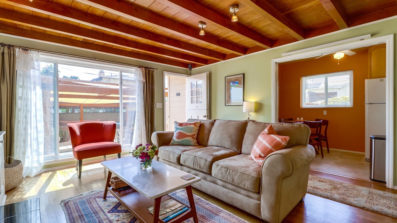 Photo of Livingroom in Sunset Cliffs