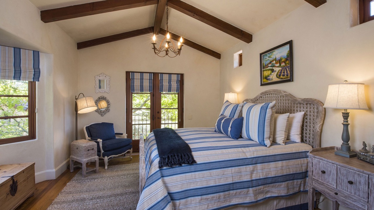 Photo of Bedroom in Glen Ellen