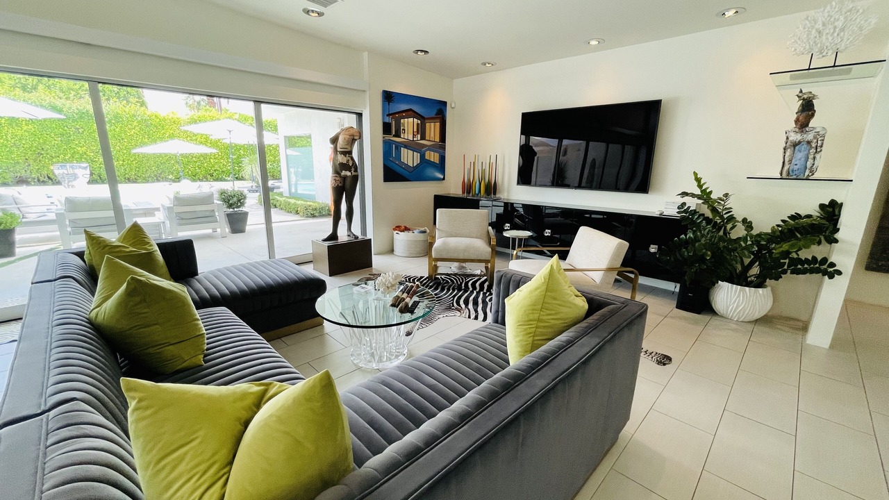 Photo of Livingroom in Warm Sands