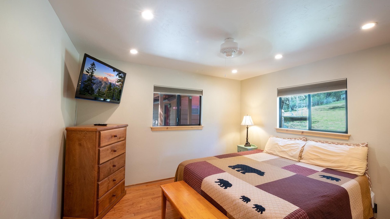 Photo of Bedroom in Oakhurst
