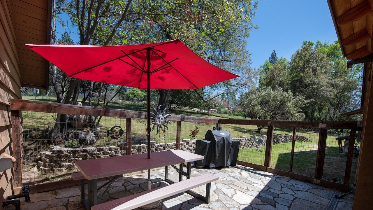 Photo of Outdoor in Oakhurst