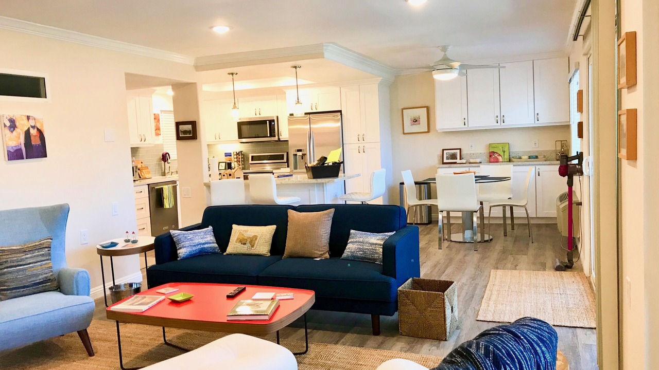 Photo of Livingroom in Laguna Hills