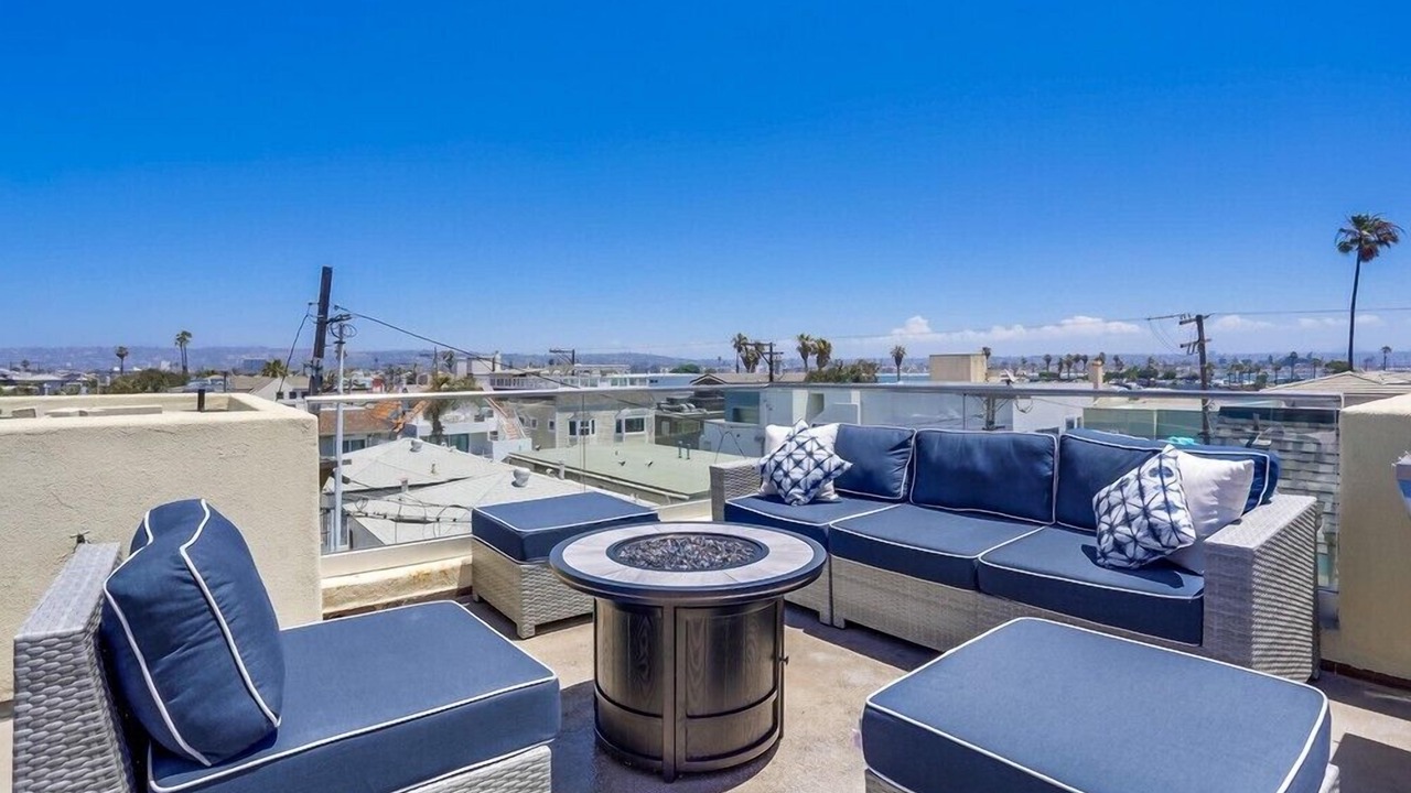 Photo of Patio Balcony in Central Mission Beach