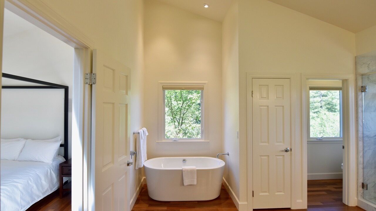 Photo of Bathroom in Freestone