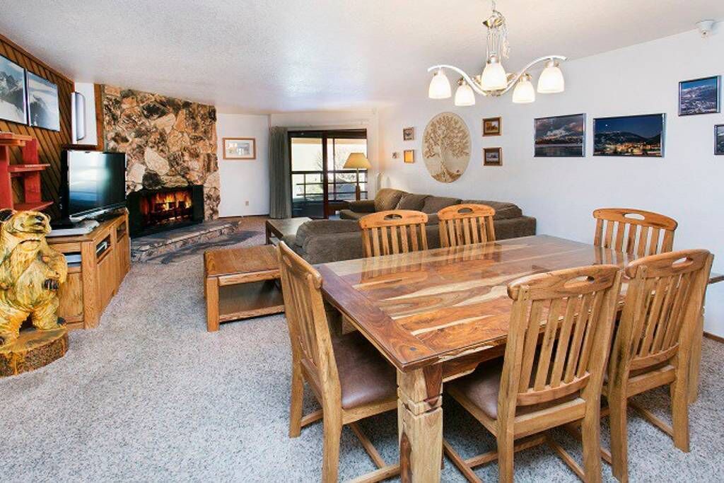 Photo of Livingroom in Mammoth Lakes