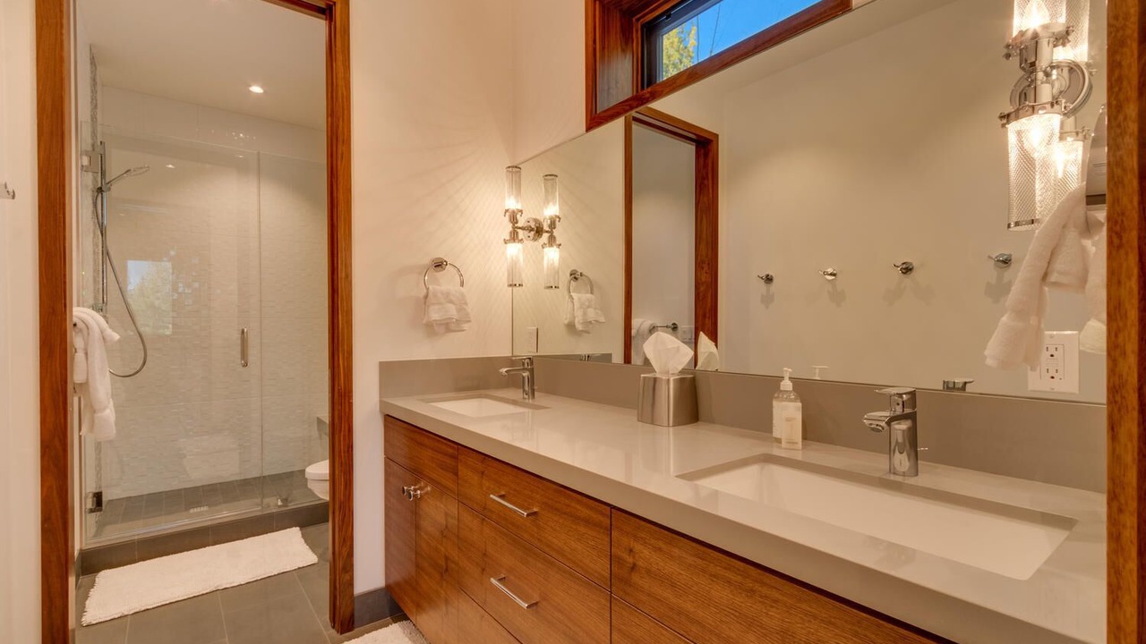 Photo of Bathroom in Ponderosa Palisades