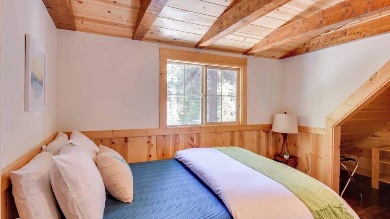 Photo of Bedroom in Tahoma