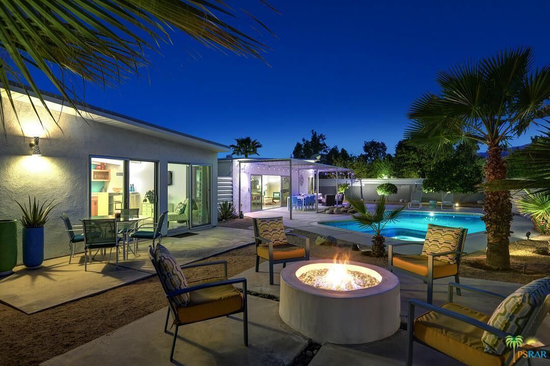 Photo of Outdoor in Racquet Club Estates