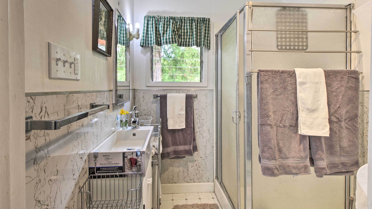 Photo of Bathroom in Freestone