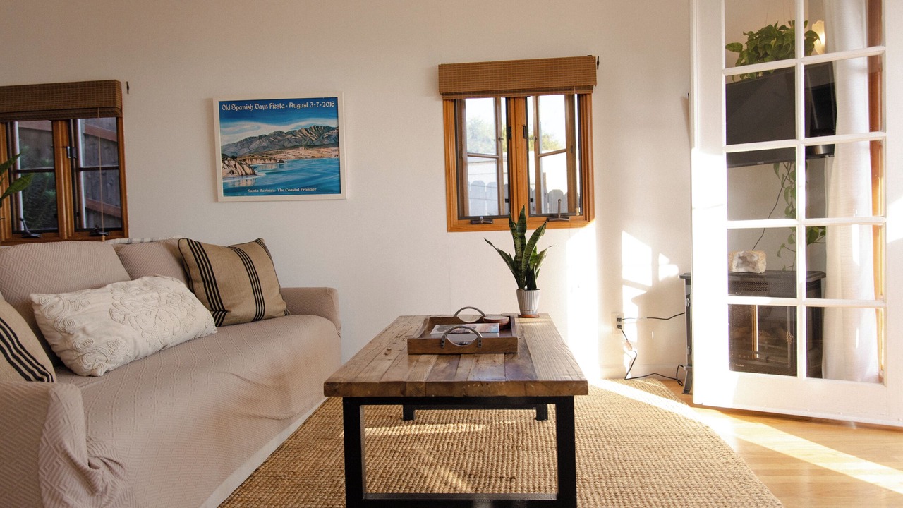 Photo of Livingroom in Summerland
