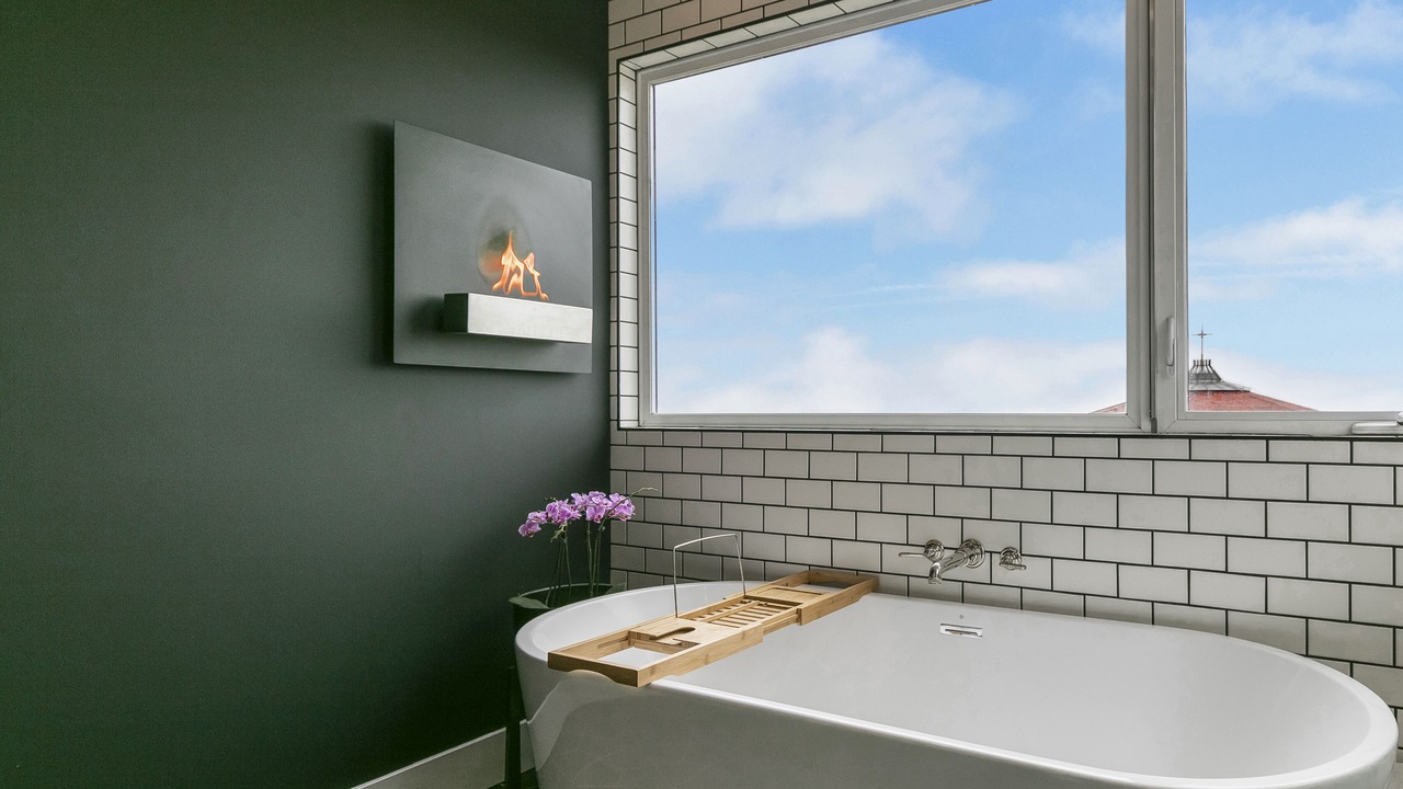 Photo of Bathroom in Outer Sunset