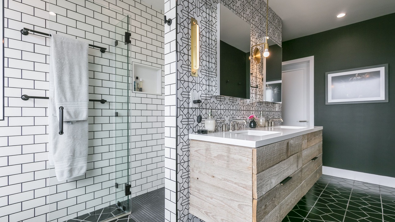 Photo of Bathroom in Outer Sunset