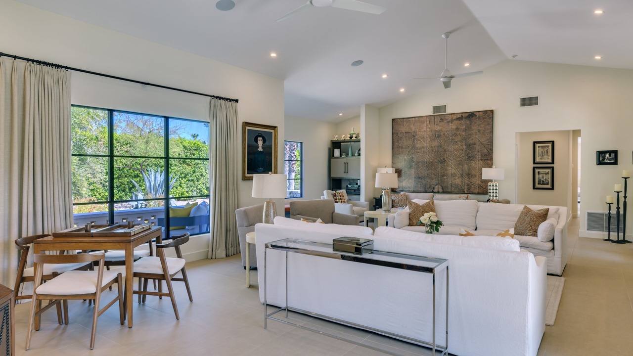 Photo of Livingroom in Uptown Design District