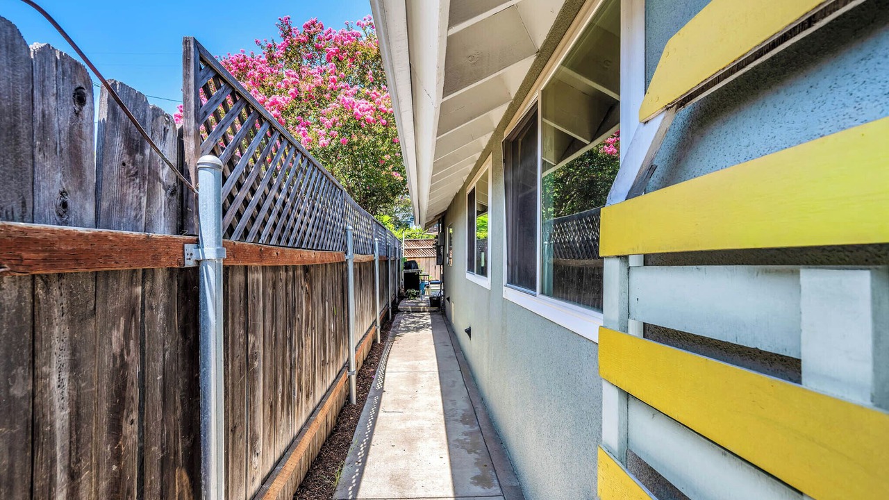 Photo of Outdoor in Burbank