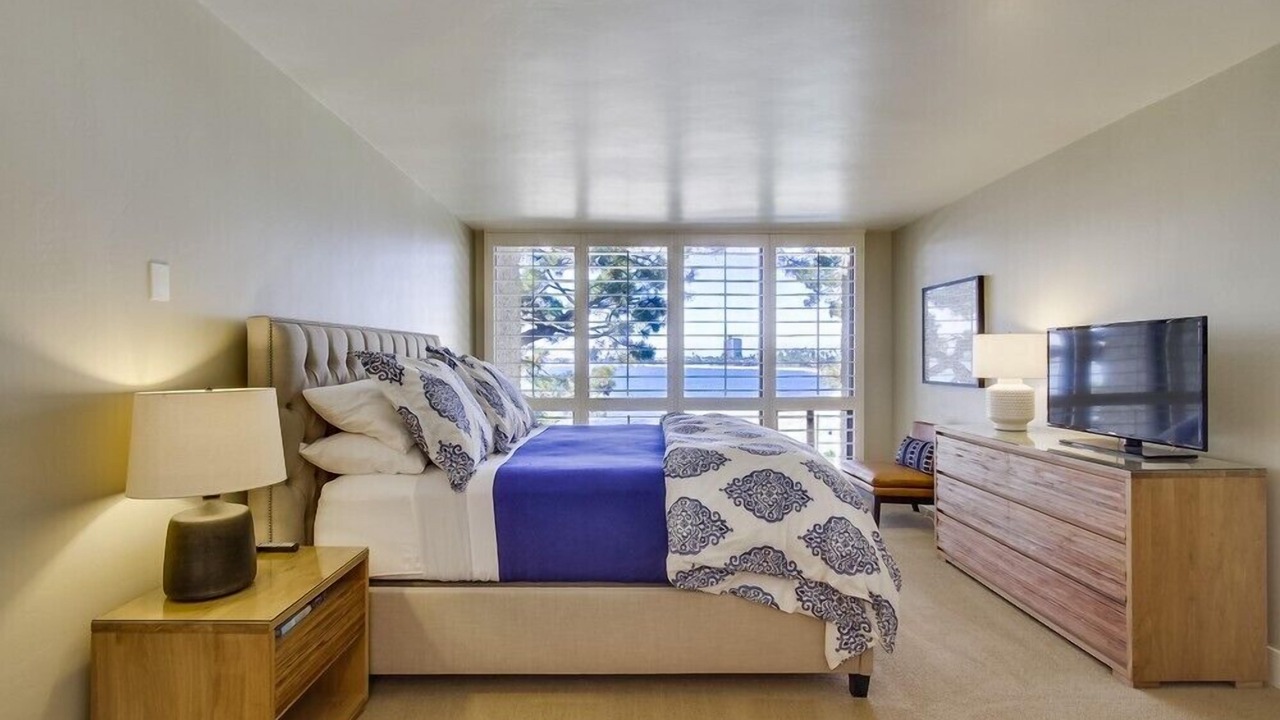 Photo of Bedroom in Crown Point