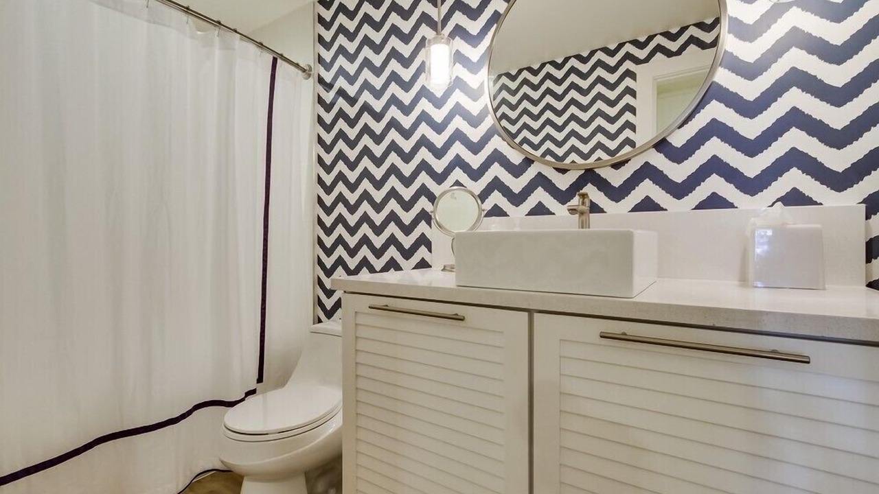 Photo of Bathroom in Crown Point