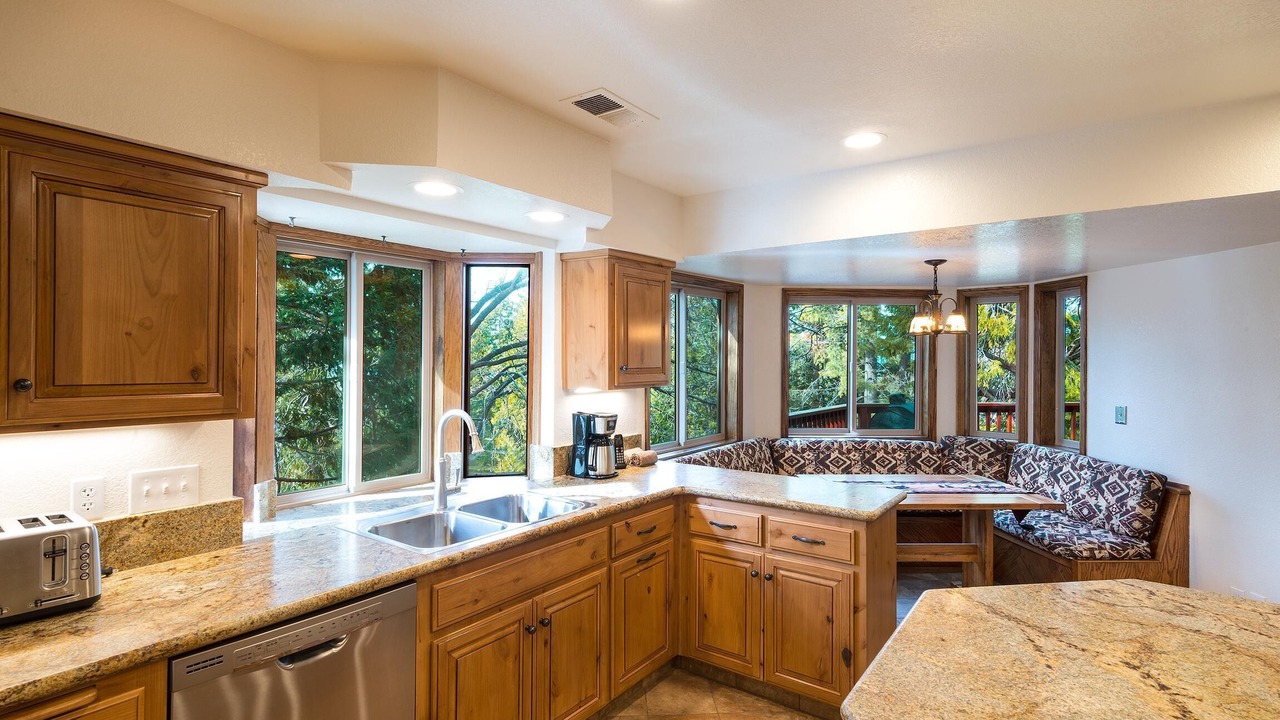 Photo of Kitchen in Yosemite West