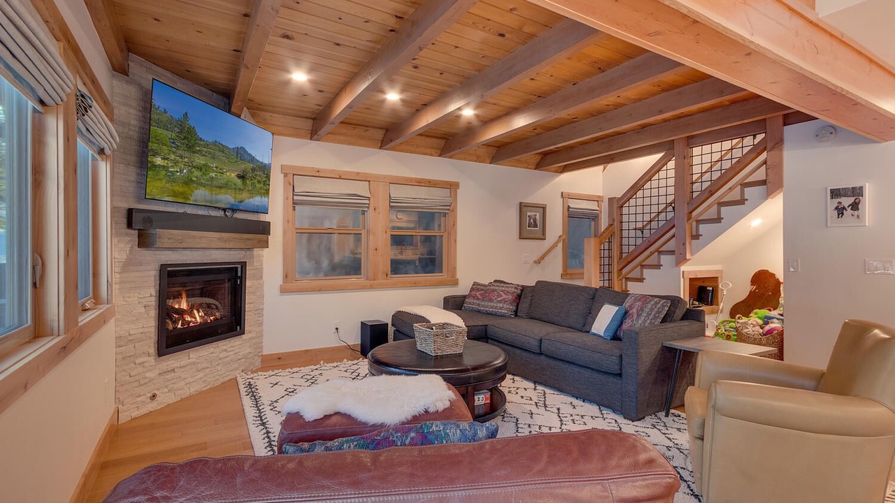 Photo of Livingroom in Olympic Valley