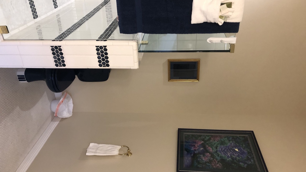 Photo of Bathroom in Shelter Cove