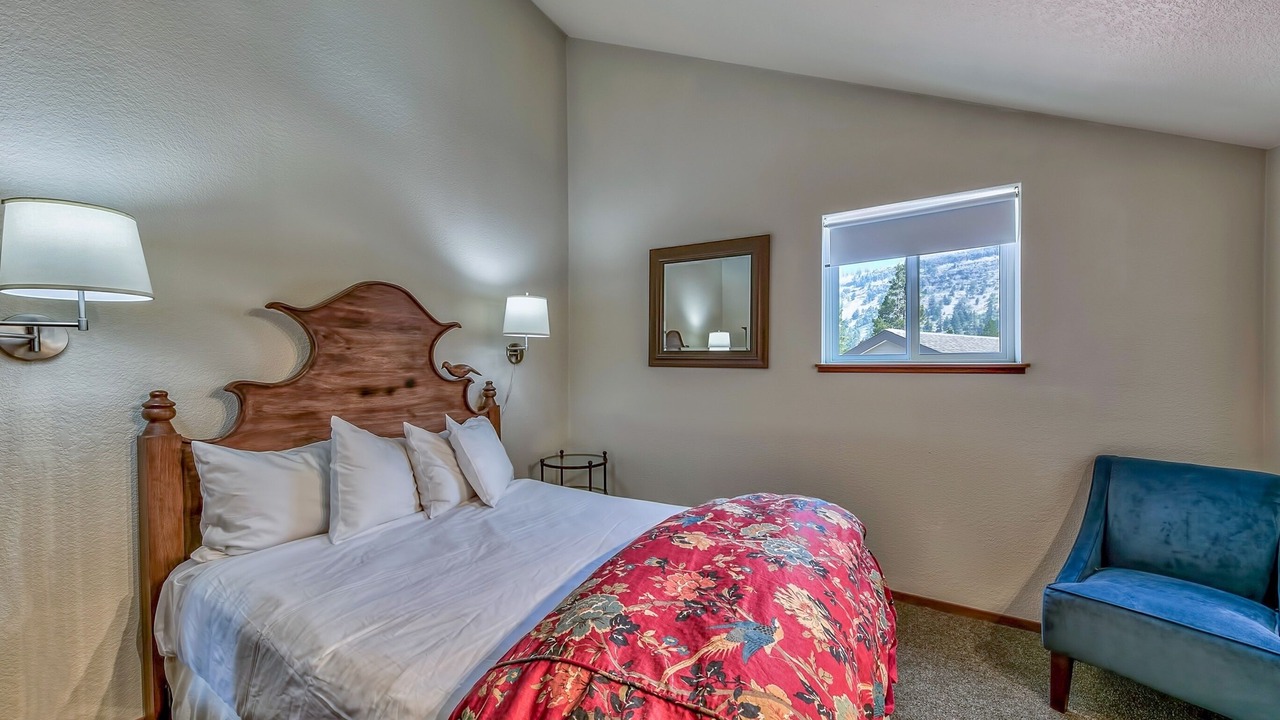 Photo of Bedroom in Kirkwood