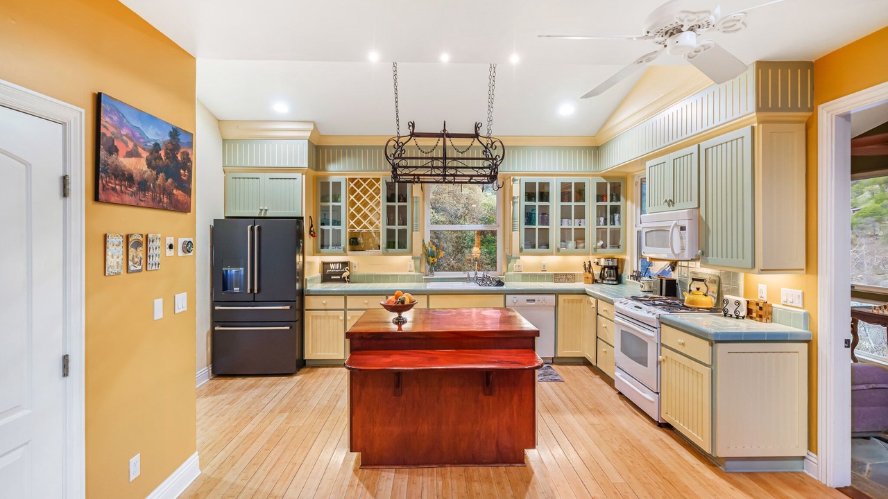 Photo of Kitchen in Three Rivers