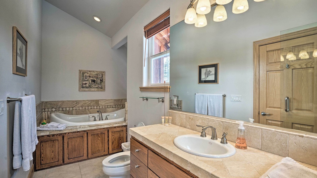 Photo of Bathroom in Mountain View Estates