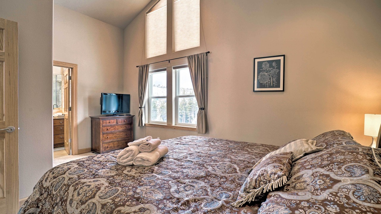 Photo of Bedroom in Mountain View Estates
