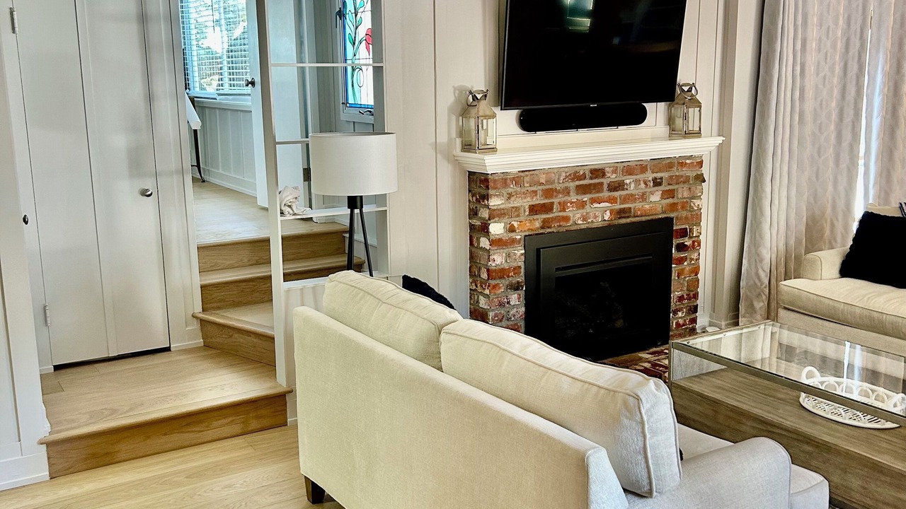 Photo of Livingroom in Northwest Carmel
