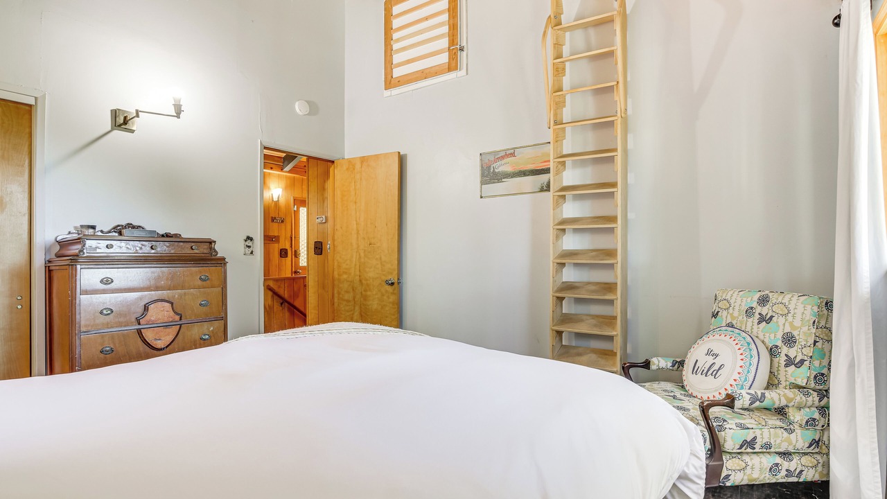 Photo of Bedroom in Cedar Glen