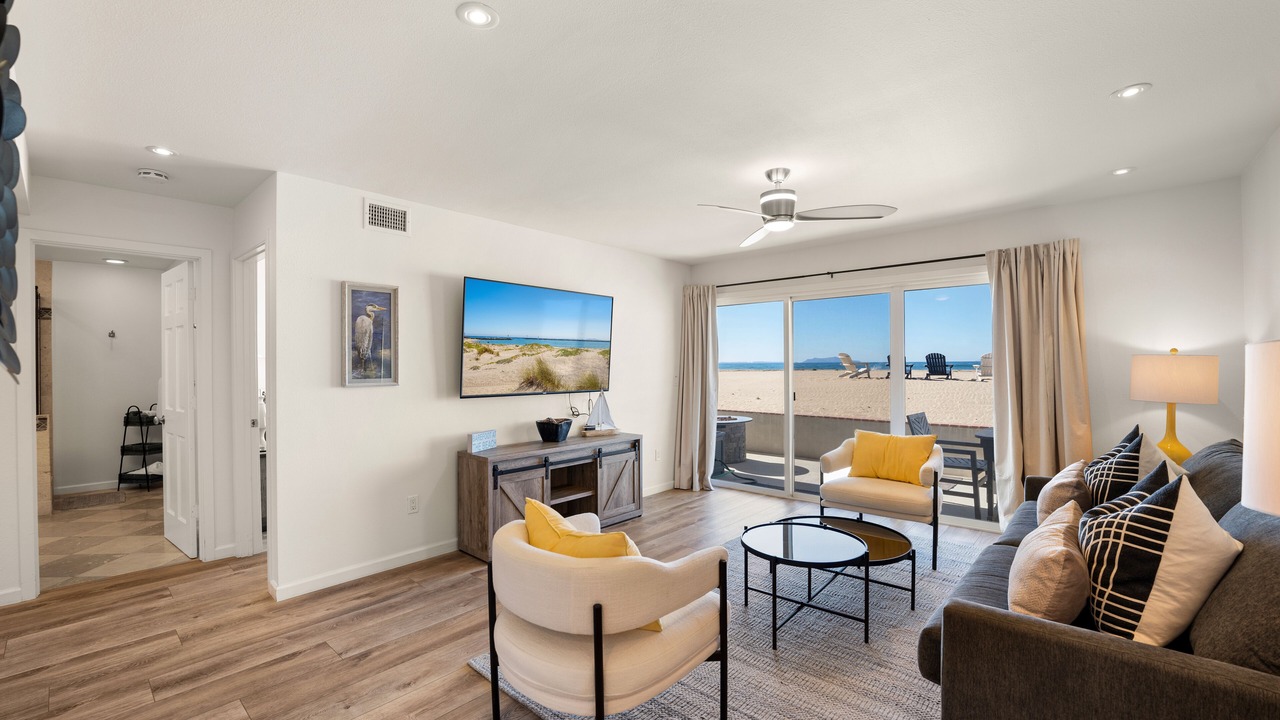 Photo of Livingroom in Hollywood Beach