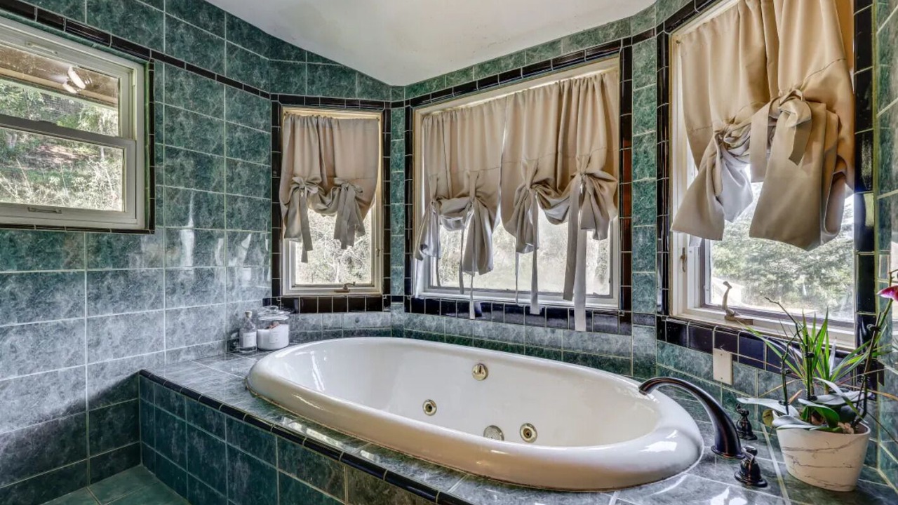 Photo of Bathroom in Point Reyes Station