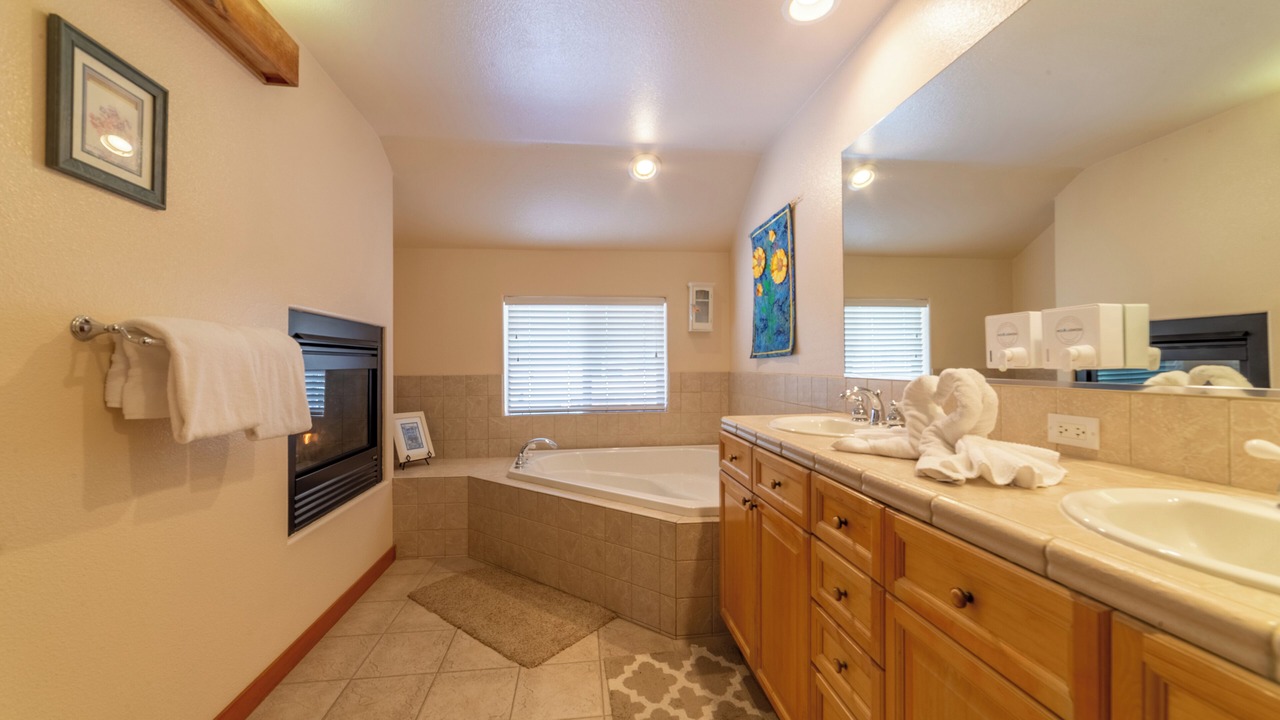 Photo of Bathroom in June Lake