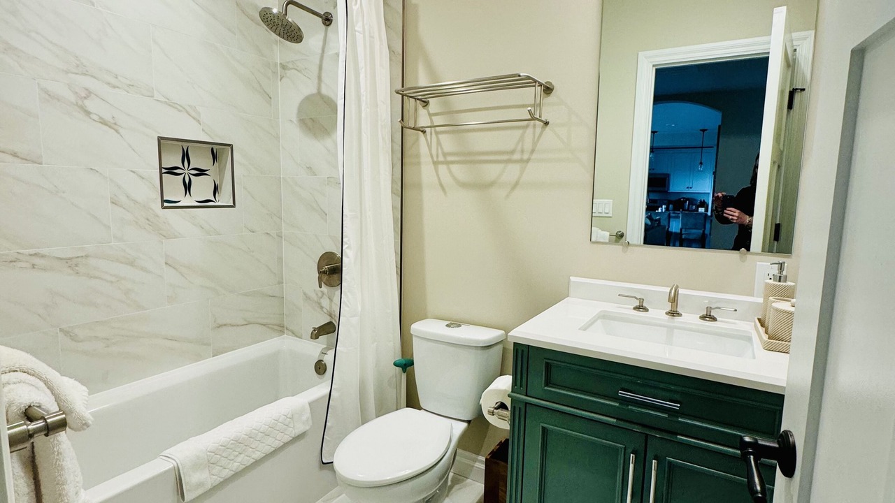 Photo of Bathroom in Mission Hills
