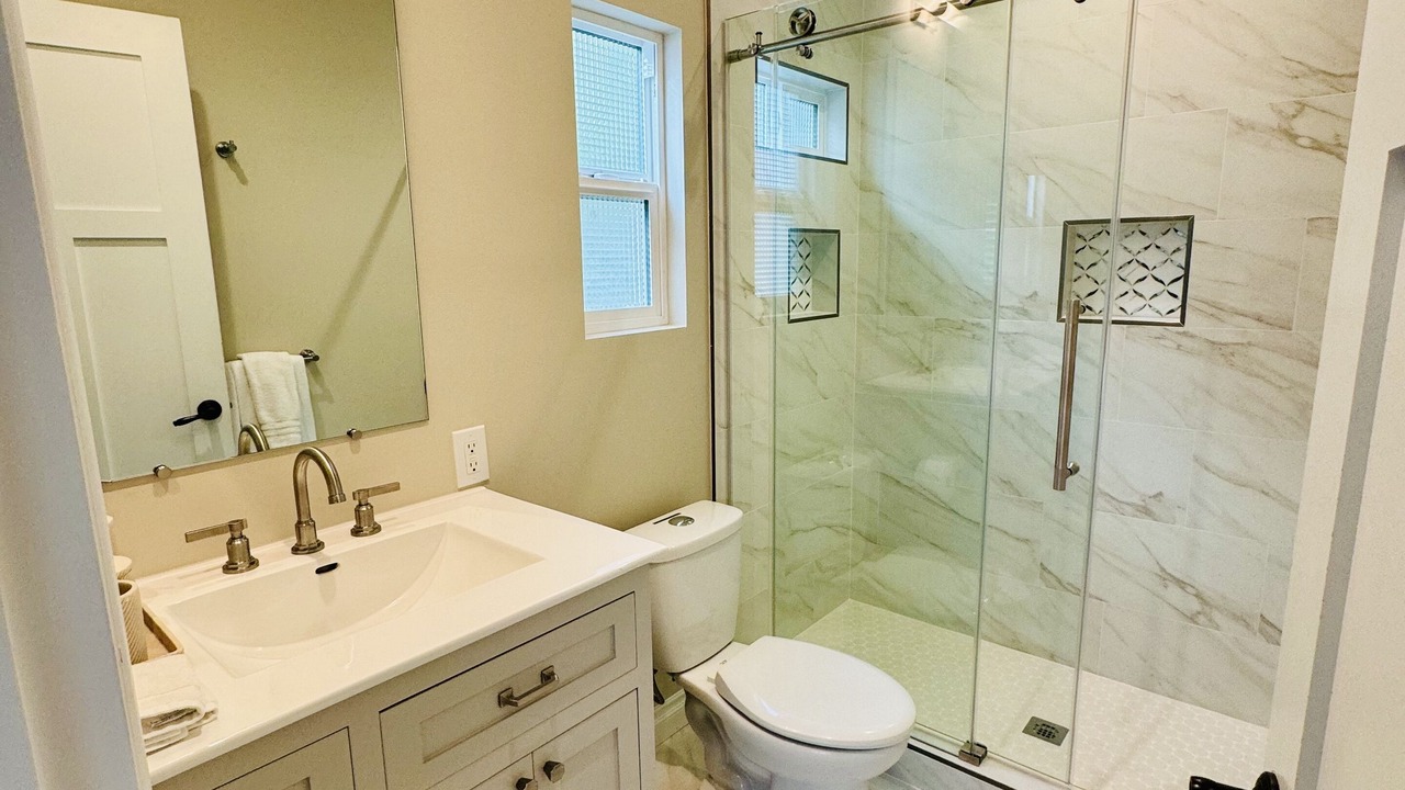 Photo of Bathroom in Mission Hills