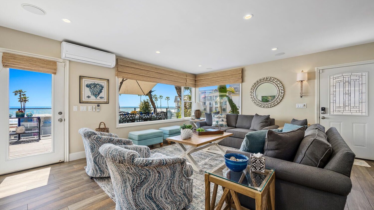 Photo of Livingroom in Townsite