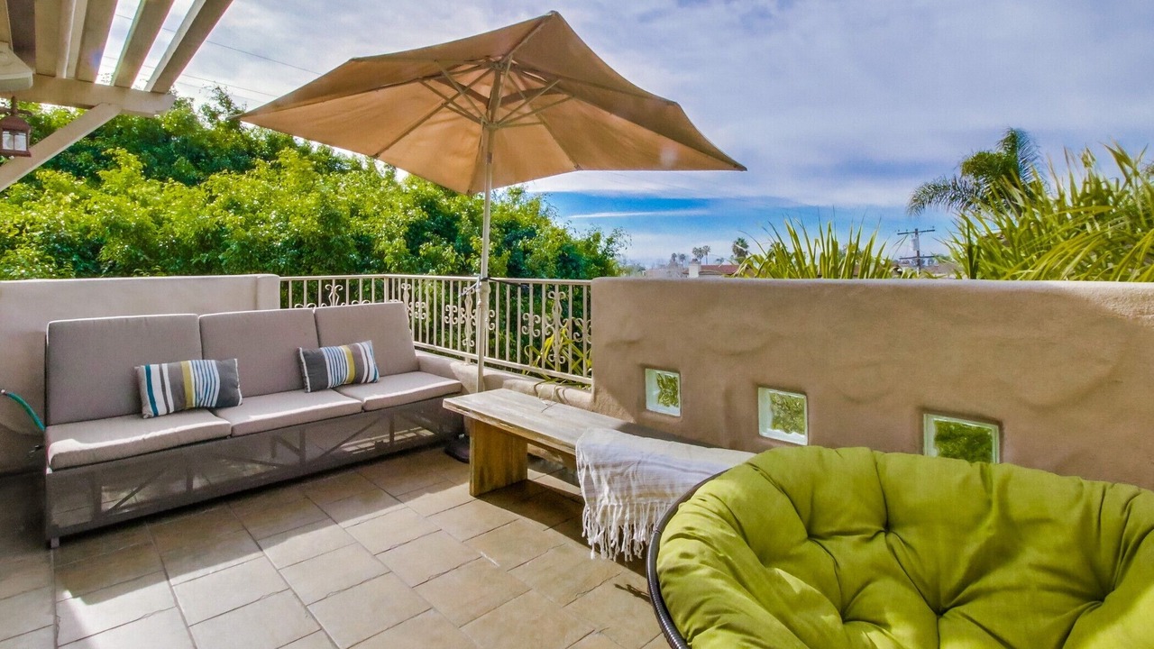 Photo of Patio Balcony in North Pacific Beach