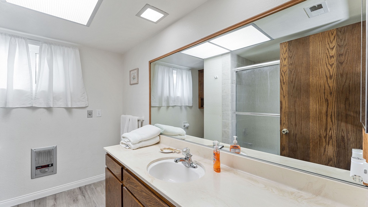 Photo of Bathroom in Silver Strand