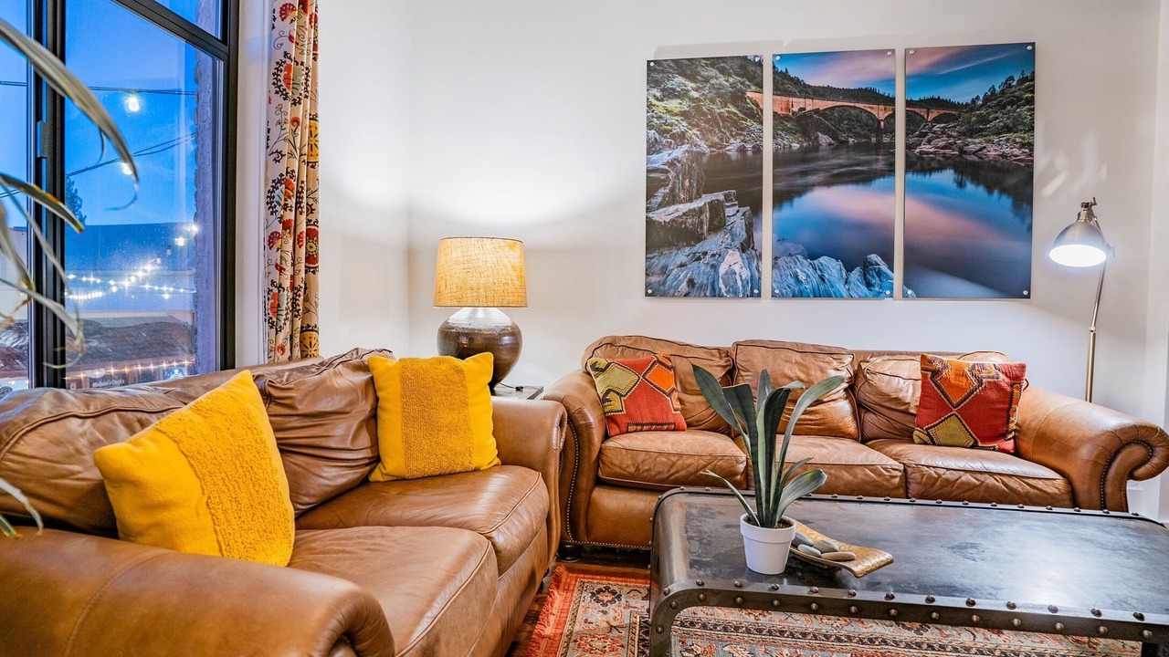 Photo of Livingroom in Auburn