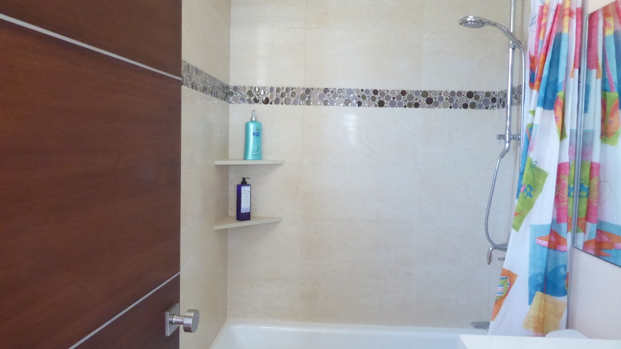 Photo of Bathroom in Roseville - Fleet Ridge