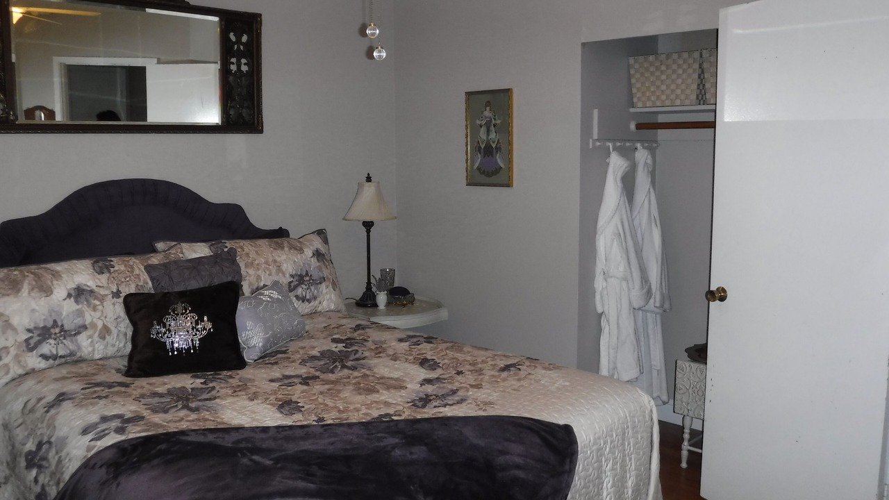 Photo of Bedroom in Fetters Hot Springs-Agua Caliente