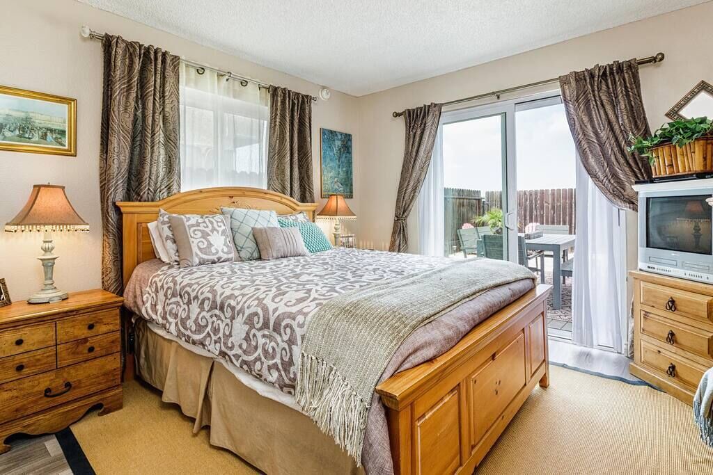 Photo of Bedroom in Oxnard Dunes