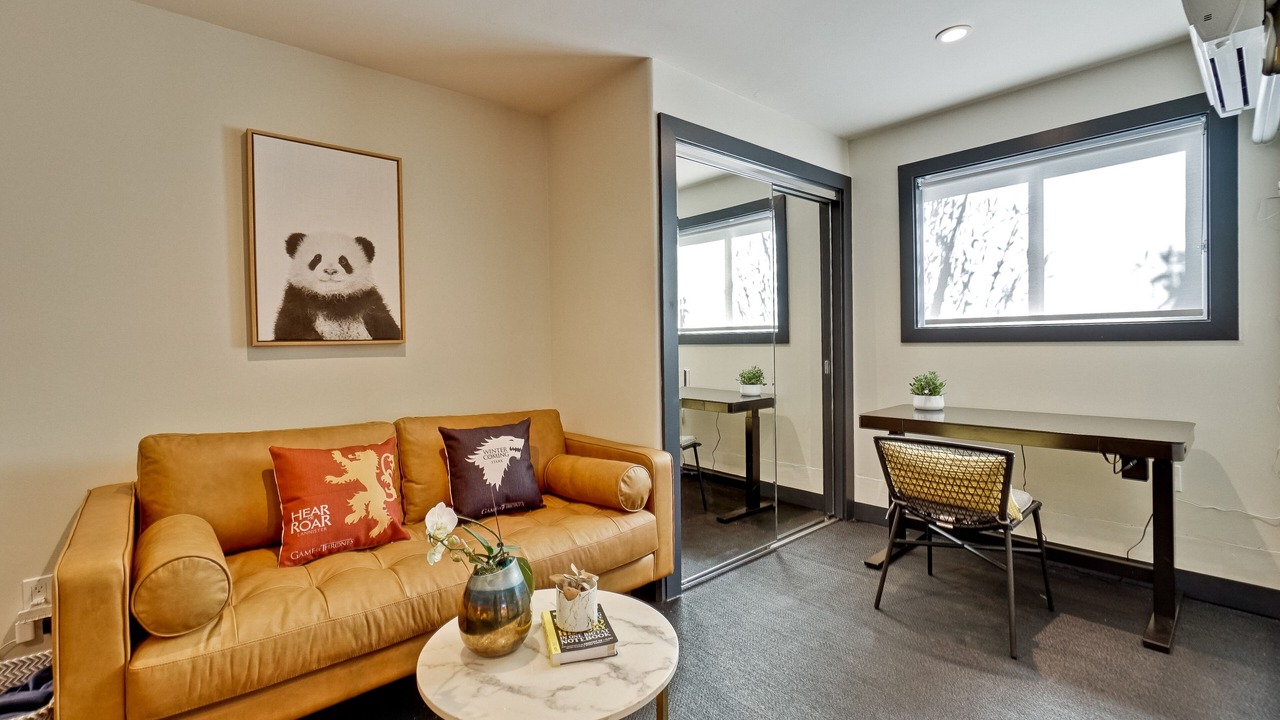 Photo of Livingroom in Crescent Park