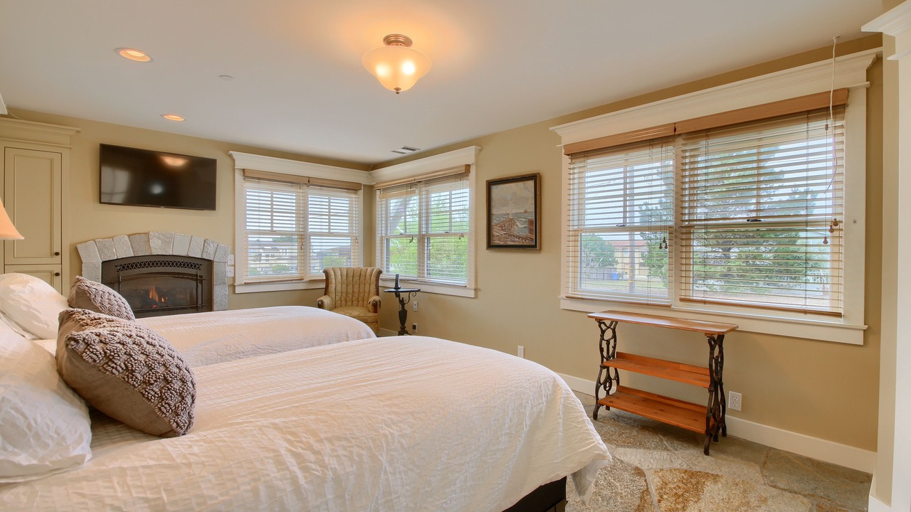 Photo of Bedroom in Marine Terrace