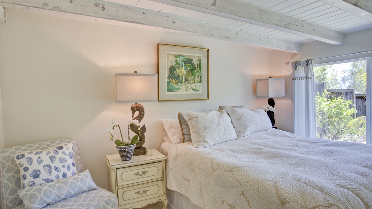 Photo of Bedroom in Summerland